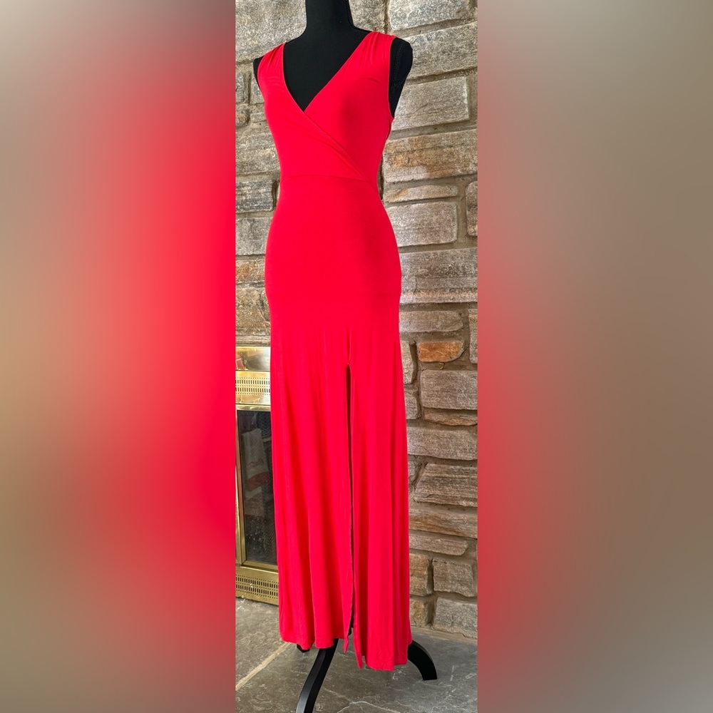 Red V-Neck Thigh Slit Maxi Dress: Size Small; GREAT CONDITION!